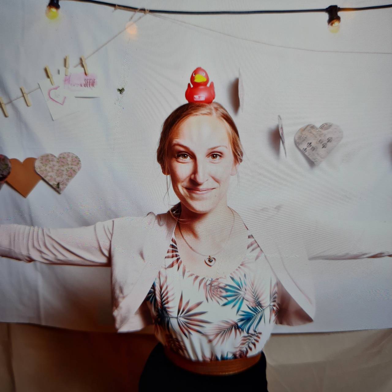 Larissa Schmitz von Radio Essen mit Ente Erna