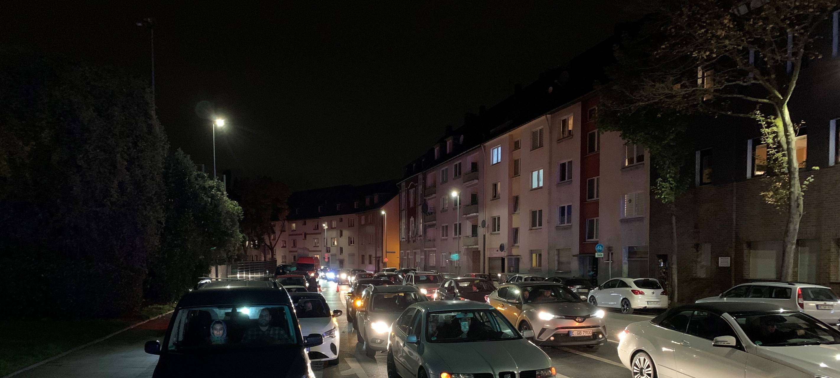 Warten bei Entschärfung von Luftmine in Essen