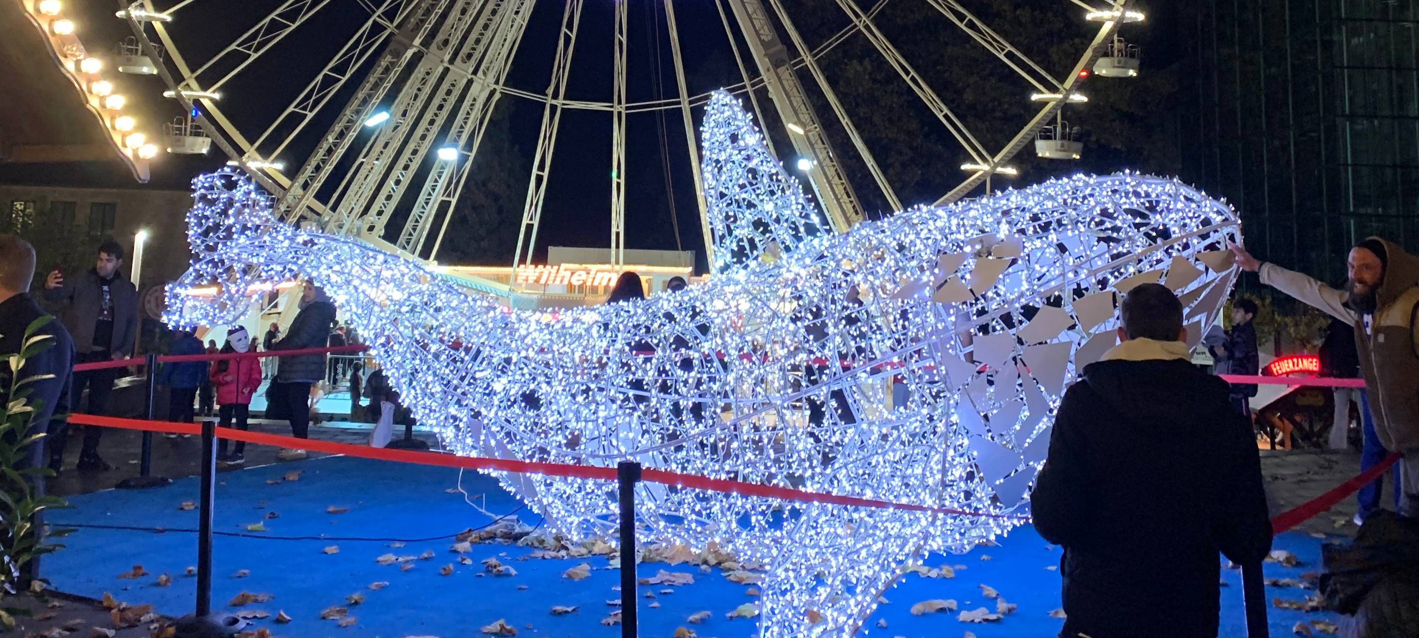 Essen: Halloween-Parade und Lichtwochen-Eröffnung in der Innenstadt
