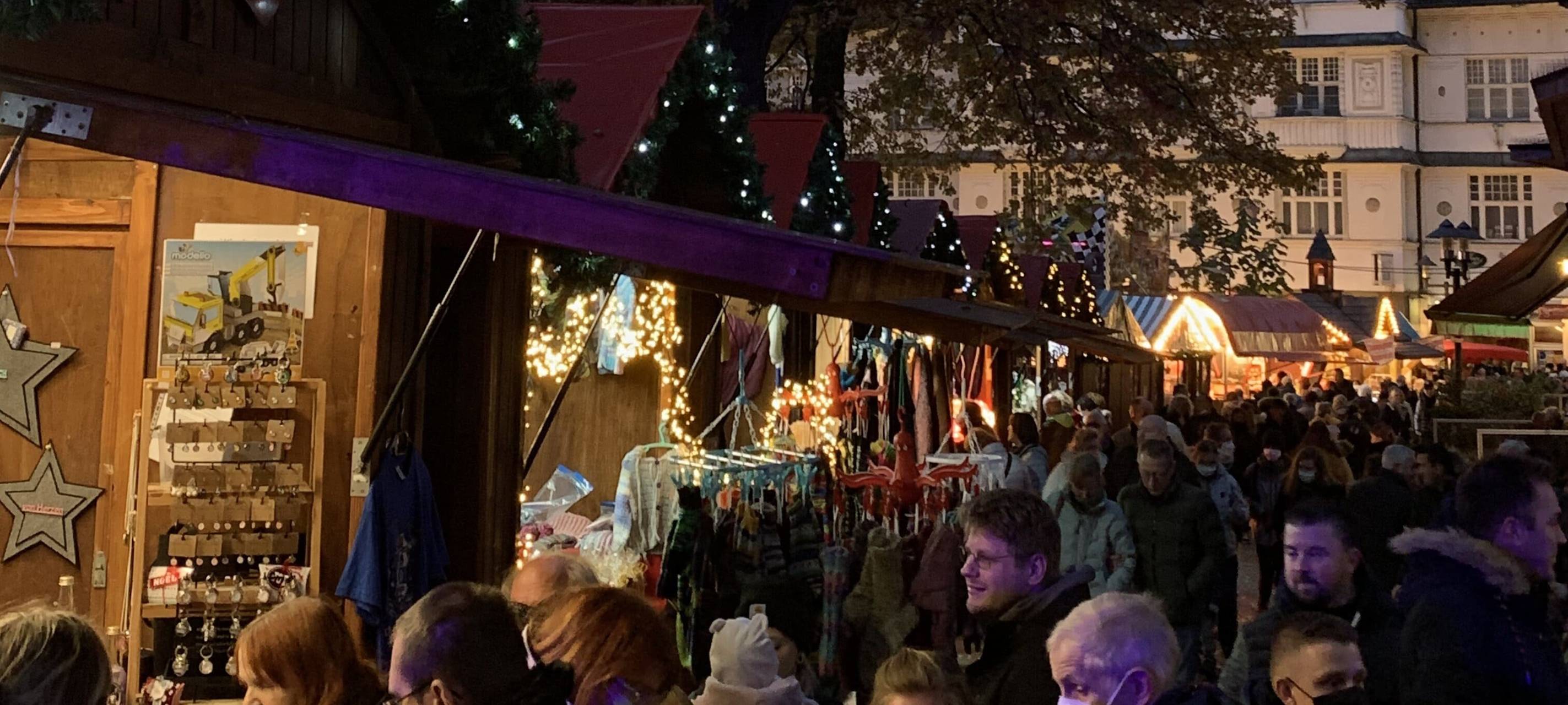 Weihnachtsmarkt in Essen startet schon Halloween mit großem Jubiläum