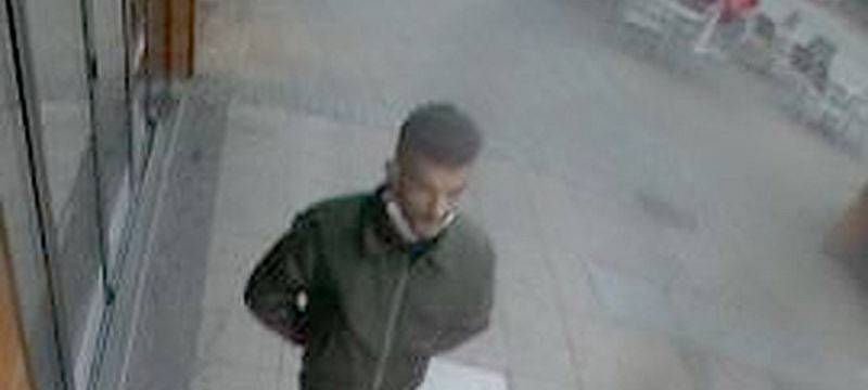 Essen: Dieb im Frittenwerk - Polizei sucht nach diesem Mann