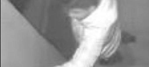 Fahndungs-Fotos der Polizei Essen nach brutalem Angriff