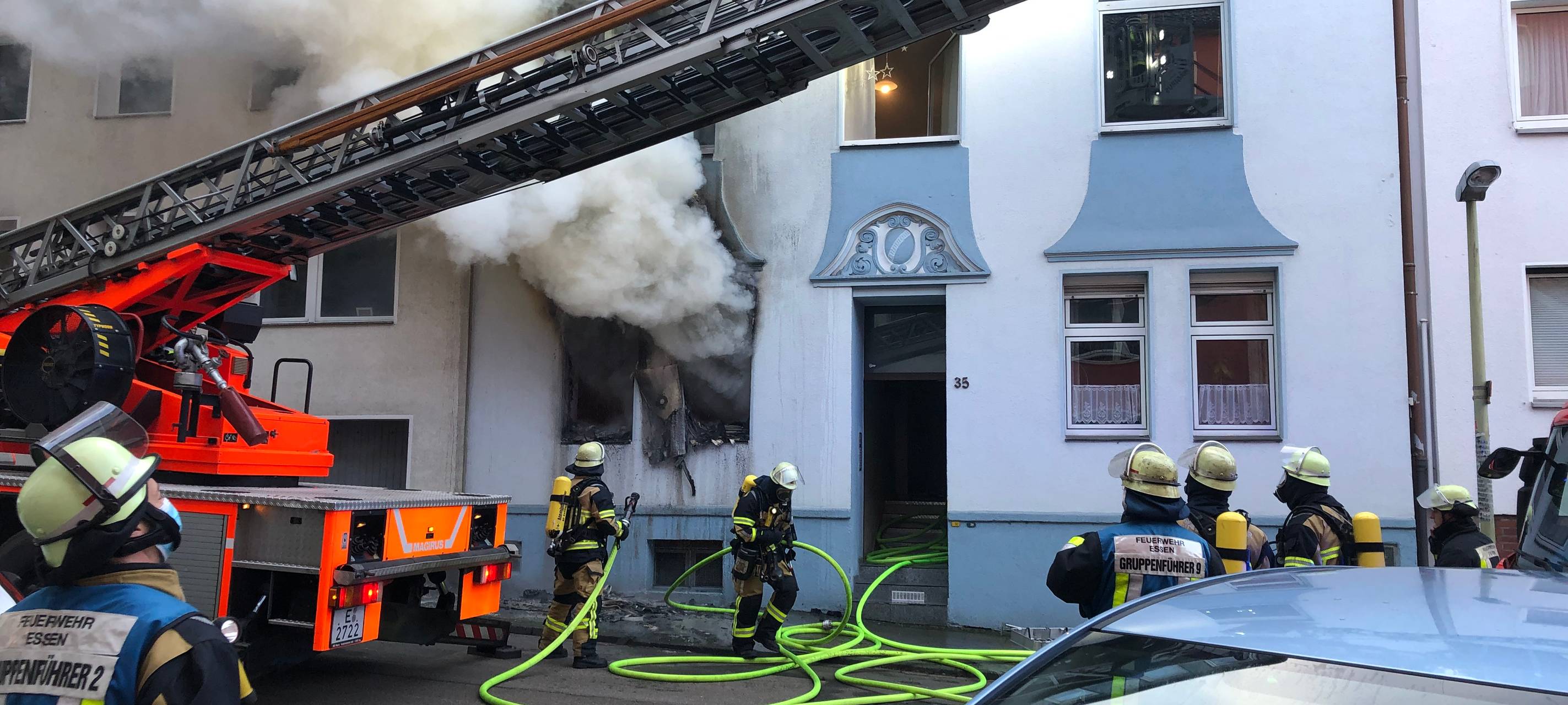 feuer-brand-wohnungsbrand-feuerwehr-radio-essen