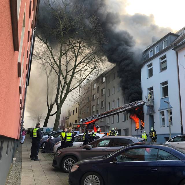 Feuer in der Overbeckstraße in Essen-Holsterhausen