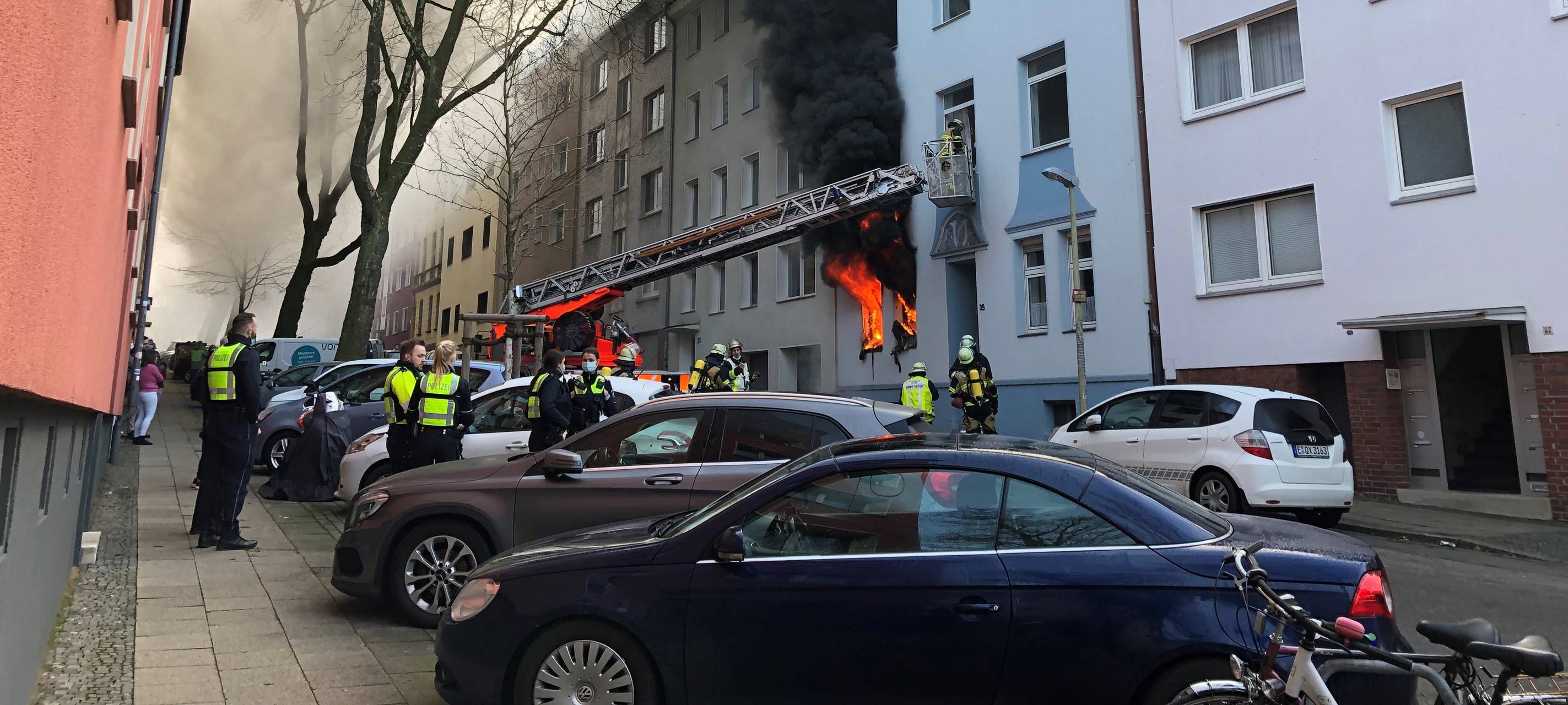 Feuer in der Overbeckstraße in Essen-Holsterhausen
