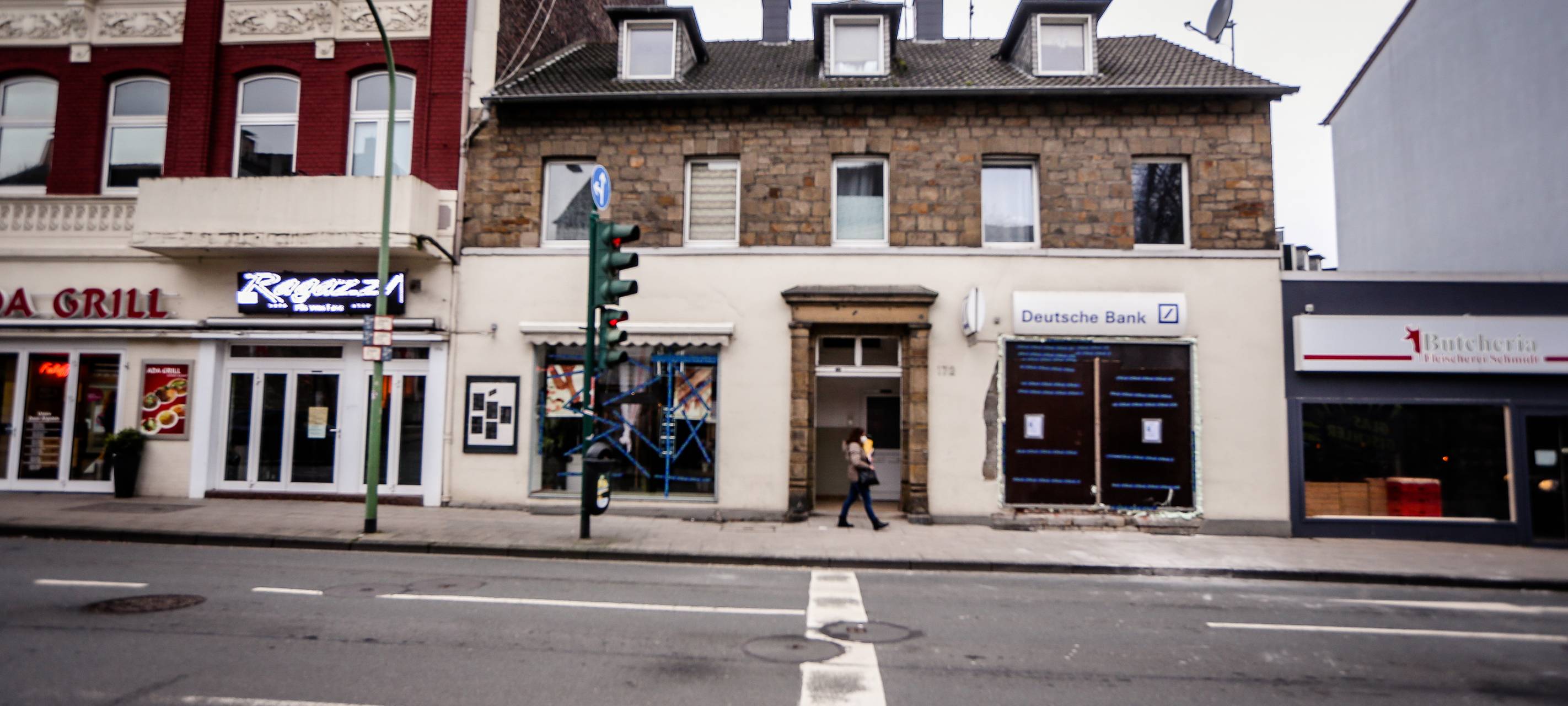 Deutsche Bank in Essen-Kupferdreh nach der Sprengung des Geldautomaten