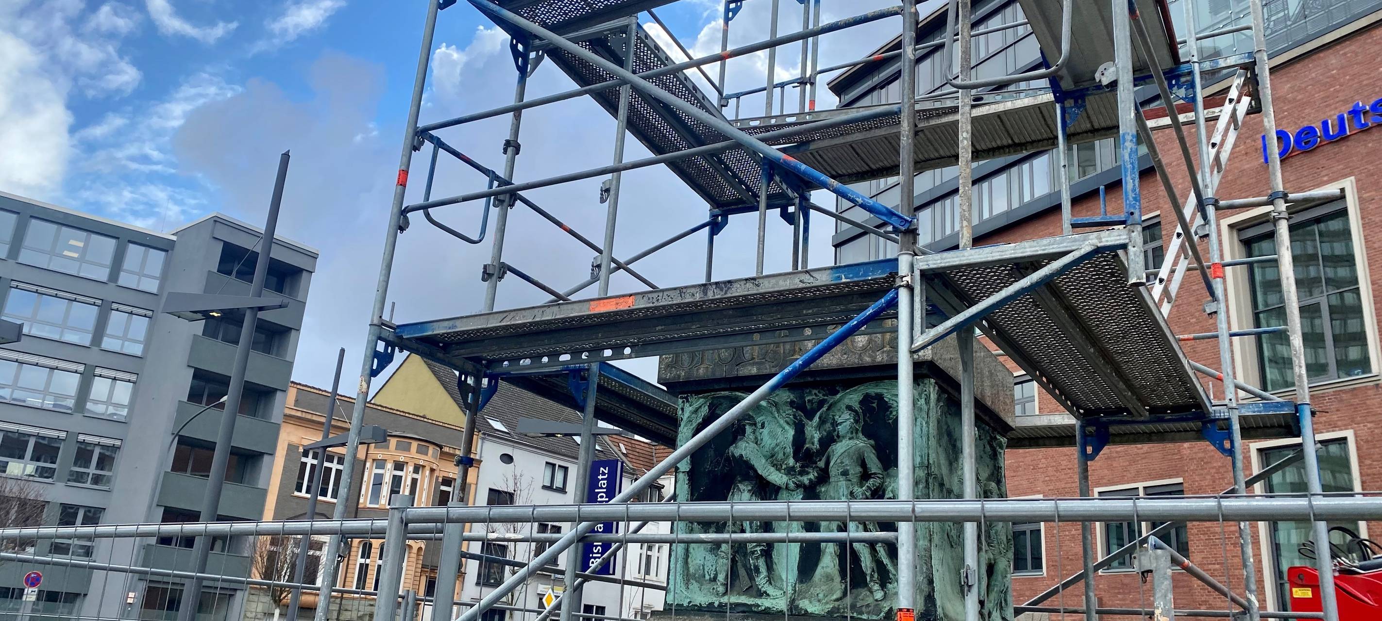 otto-von-bismarckplatz-radio-essen