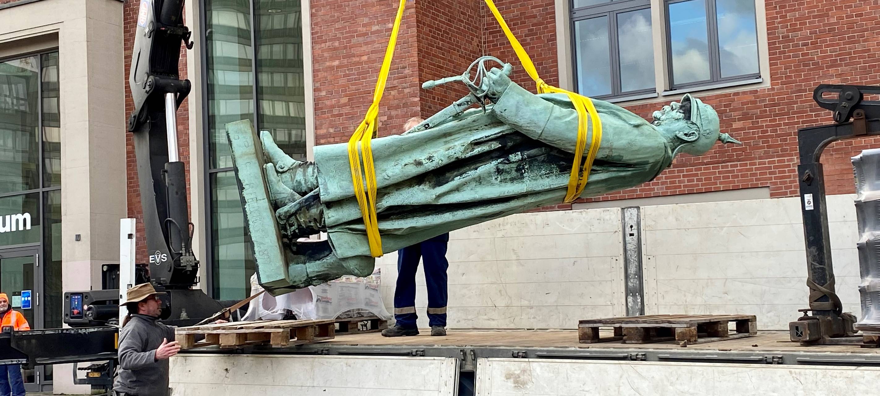 otto-von-bismarckplatz-radio-essen