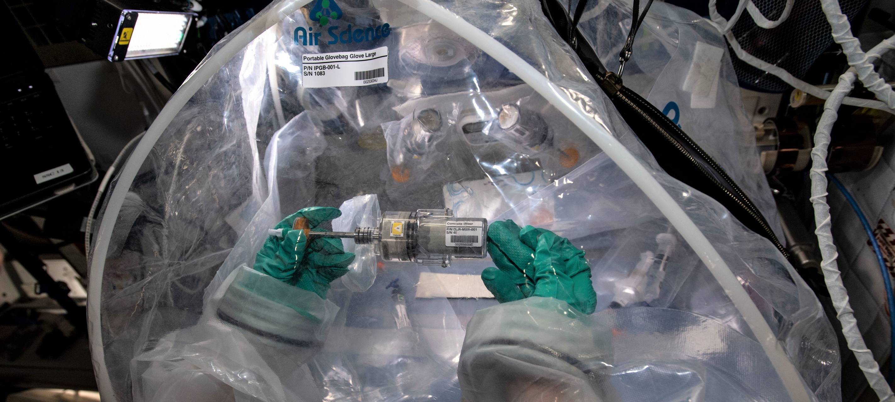 2022-02-03-betonmischer-iss-mason-c-esa-weltall-radio-essen