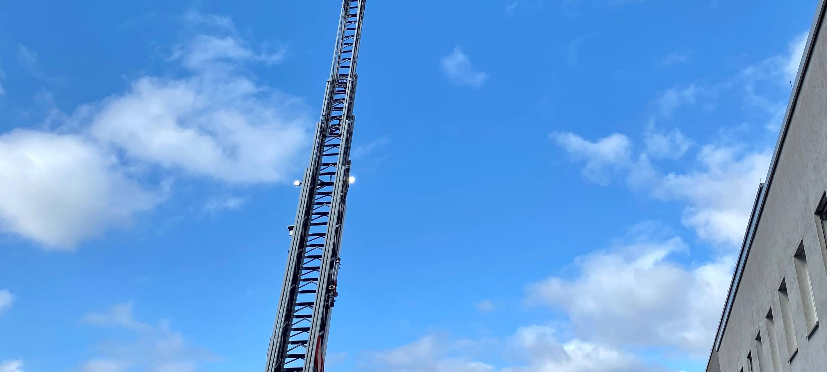 drehleiter-kostas-mitsalis-radio-essen-feuerwehr