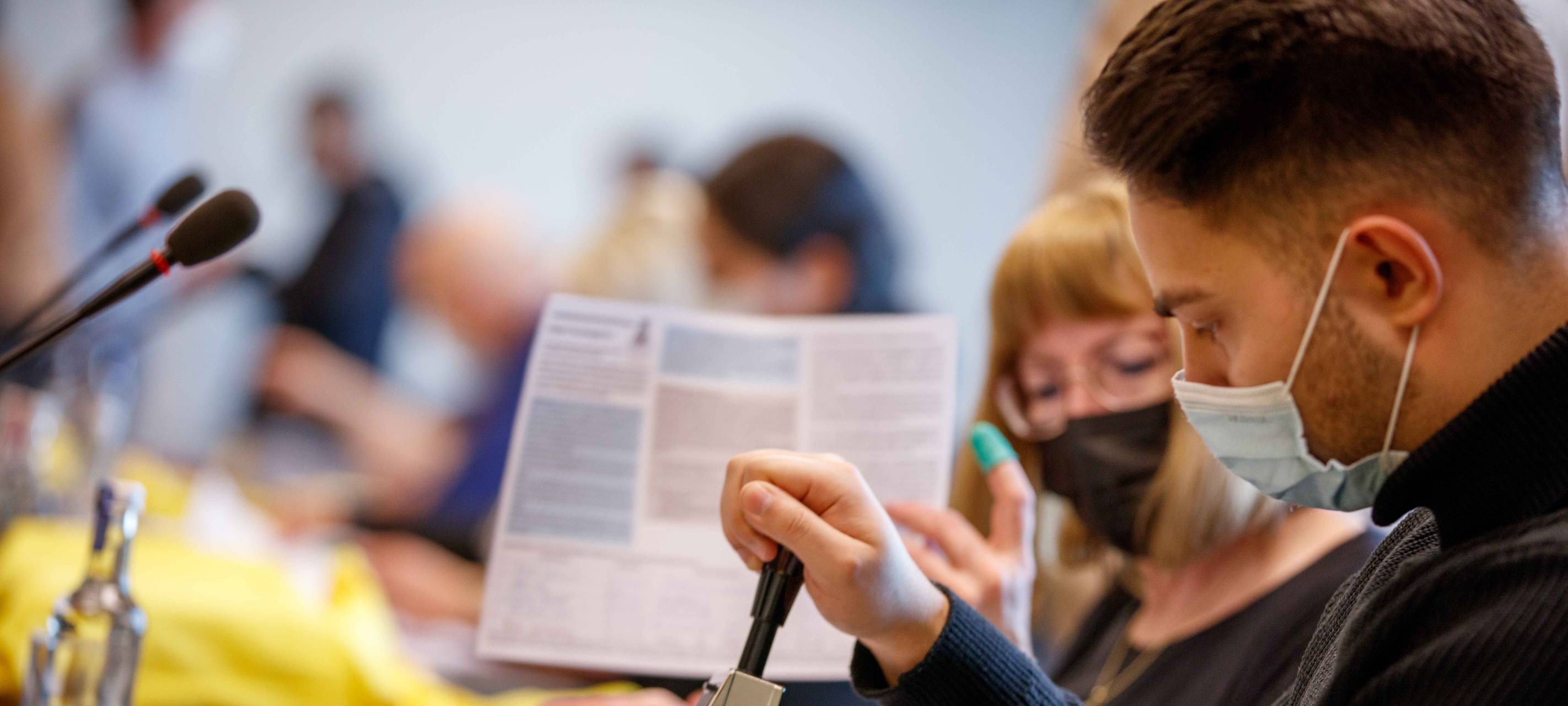 Der Krankenhaus-Entscheid in Essen hat knapp 20.000 Unterschriften übergeben.