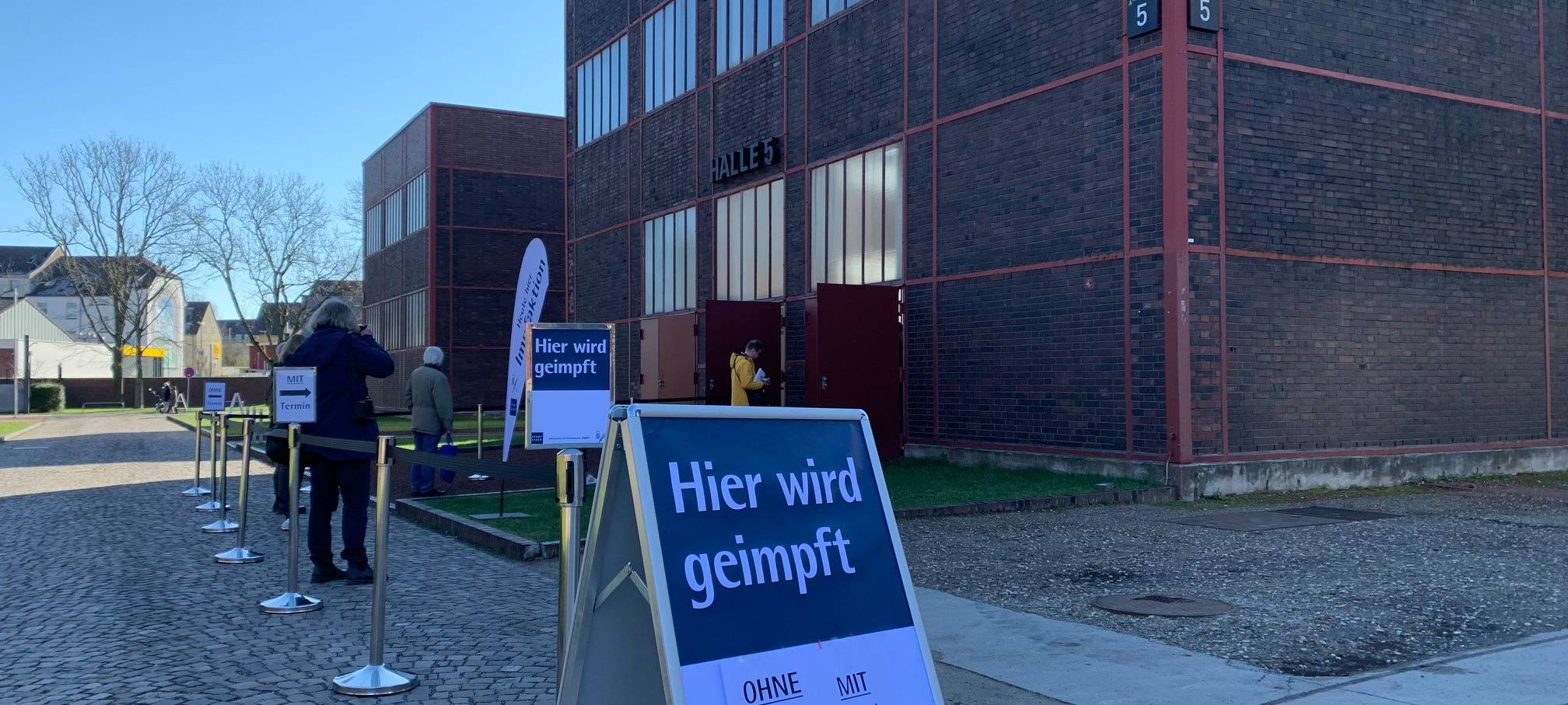 Essen: Erste große Novavax-Impfaktion