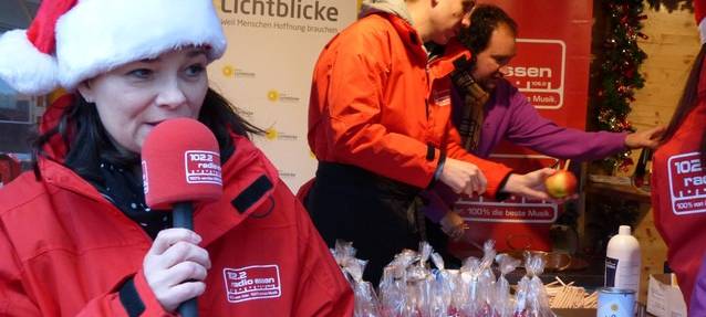 Anna Bartl bei der Radio Essen-Lichtblicke-Weihnachtsmarkttour