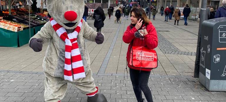 Emil On Tour: Unterwegs mit unserem Radioelch zum 30. Geburstag