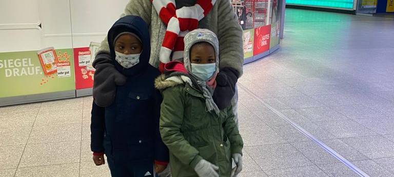 Emil On Tour: Unterwegs mit unserem Radioelch zum 30. Geburstag