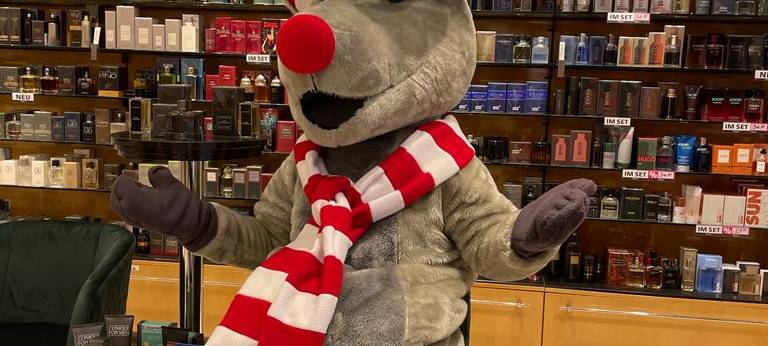 Emil On Tour: Unterwegs mit unserem Radioelch zum 30. Geburstag