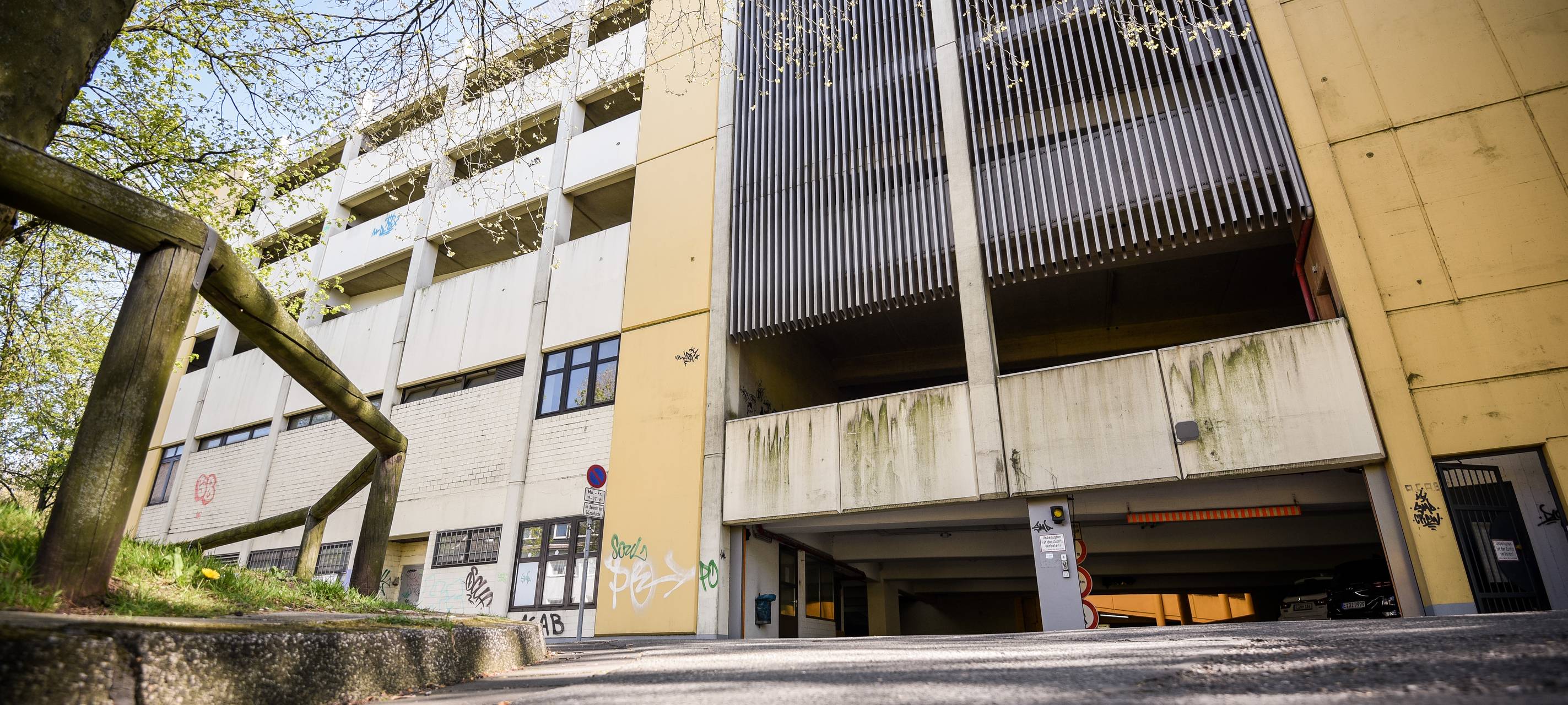 Parkhaus an der Stolbergstraße / Kraftstraße in Essen-Borbeck