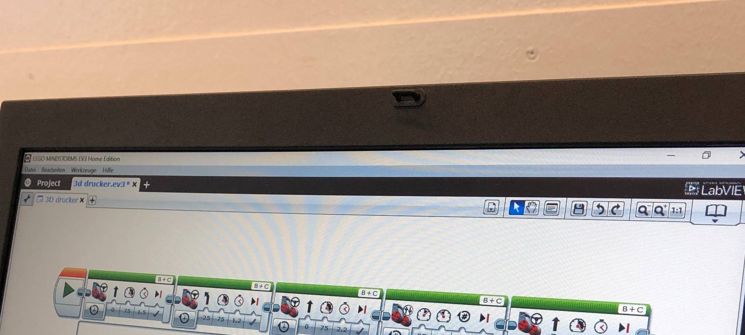 Essen: Lego-Roboter fahren um die Wette