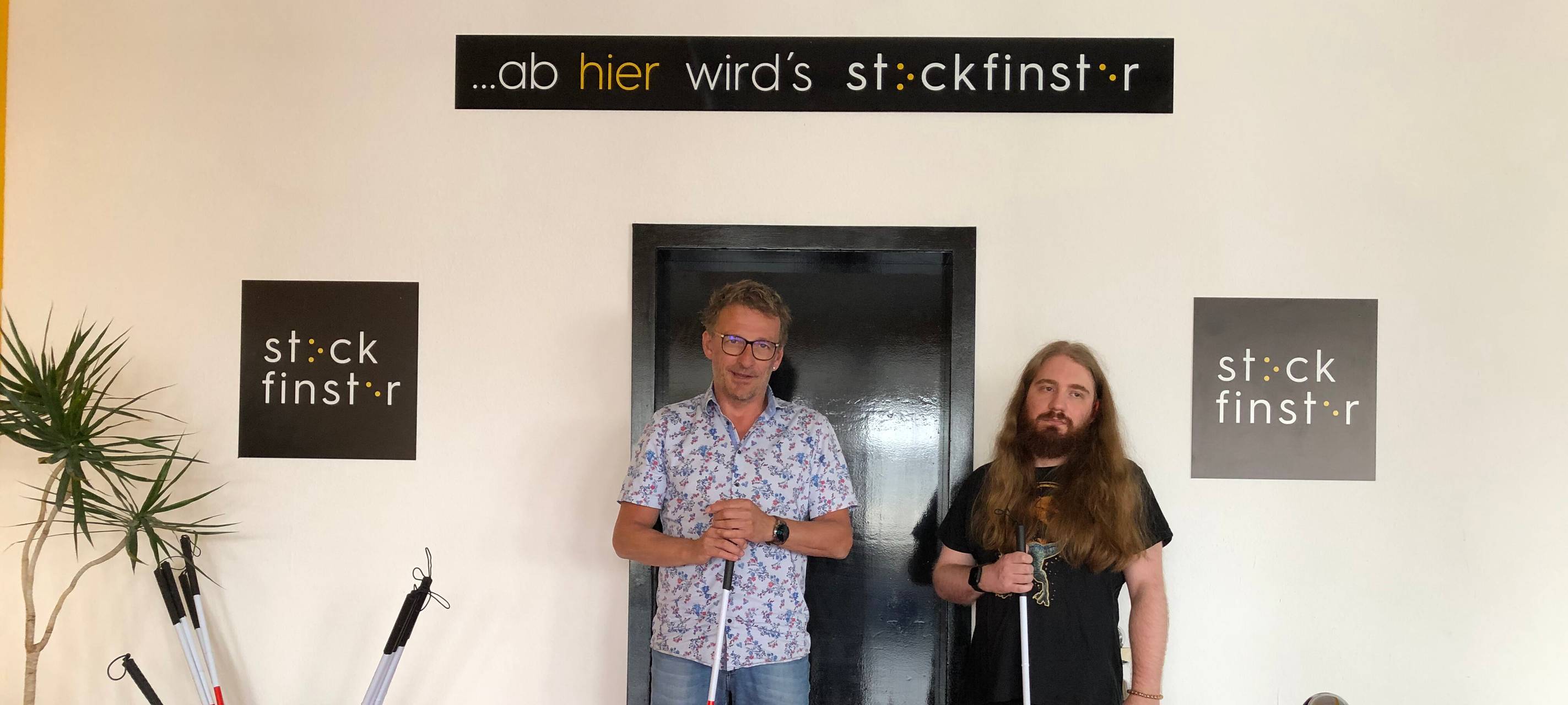 Dunkel-Parcours in Essen: Den Alltag von Blinden erleben