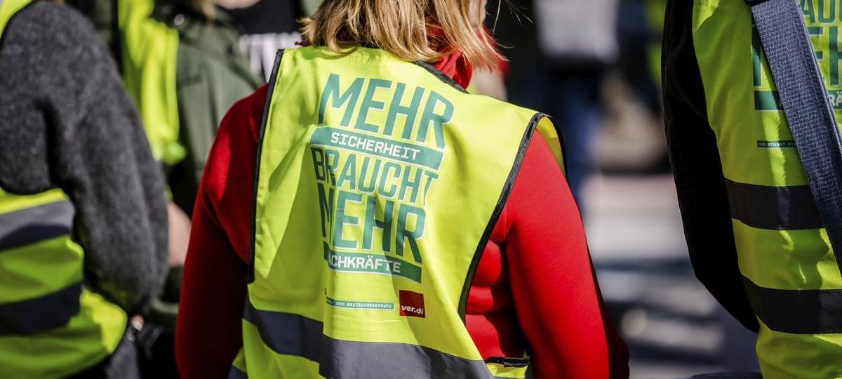 Regelmäßige Mahnwachen in Essen: "Es donnert in den Essener Kitas"