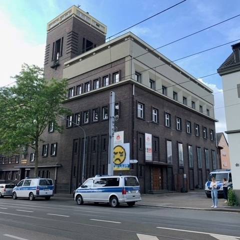 Großer Polizeieinsatz am Don-Bosco-Gymnasium in Essen