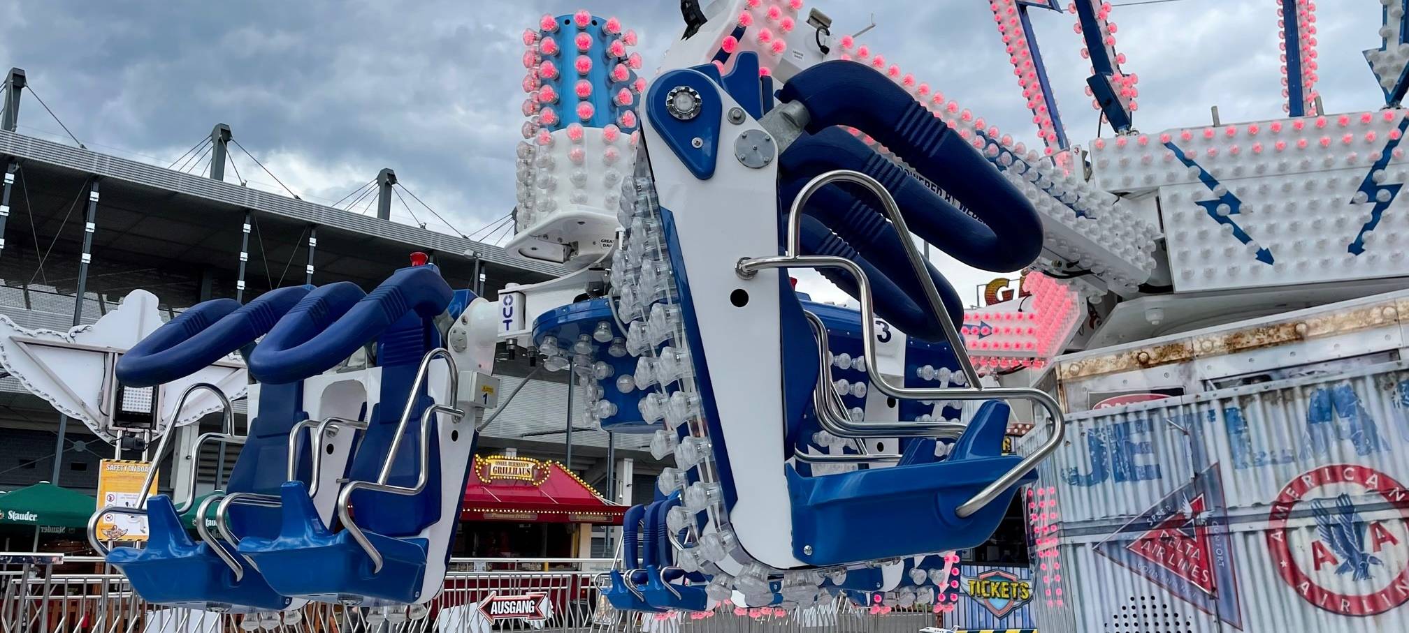 Große Kirmes in Essen an der Hafenstraße