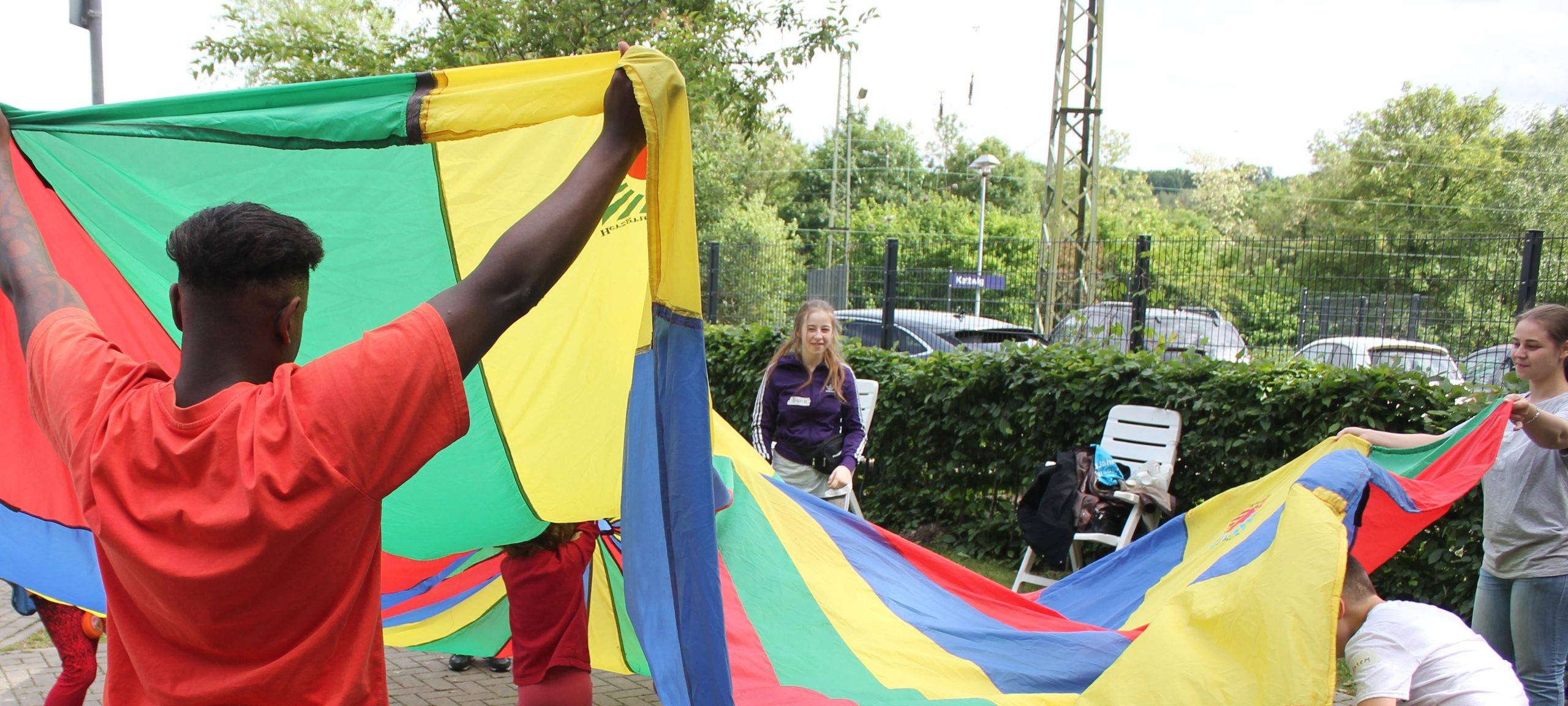 Sportlotsen in Essen: Sportprogramm mit Kindern aus der Ukraine