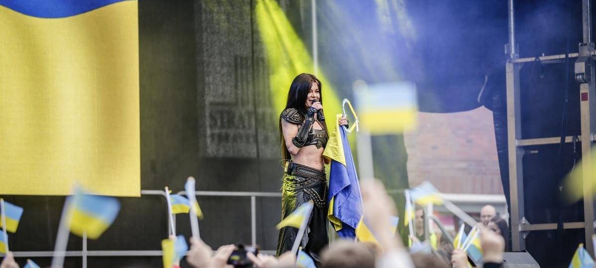 Konzert mit Ukraine-Fahne in der Hand: Ruslana singt in Essen