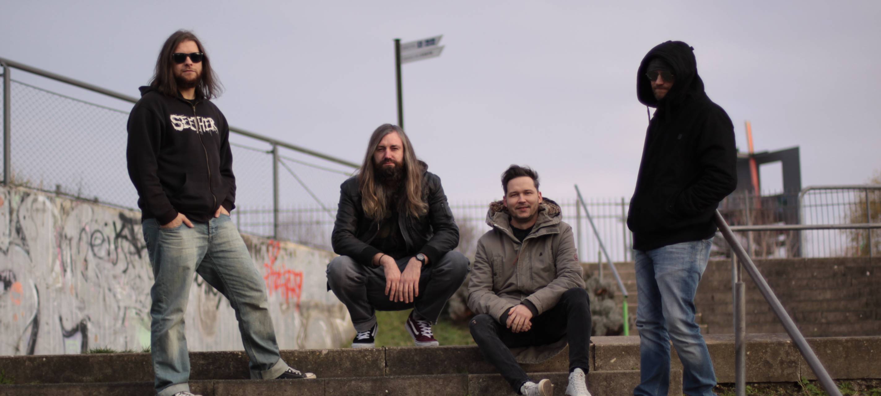 Harte Riffs, hohes Tempo - Bloodhoney will mit Alternative Rock in die Ruhrcharts