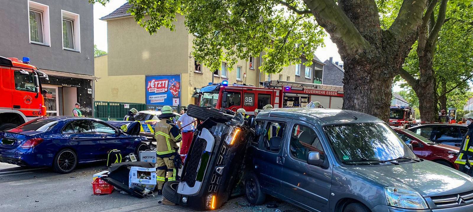 unfall-vogelheimer-strasse-radio-essen-polizei-feuerwehr