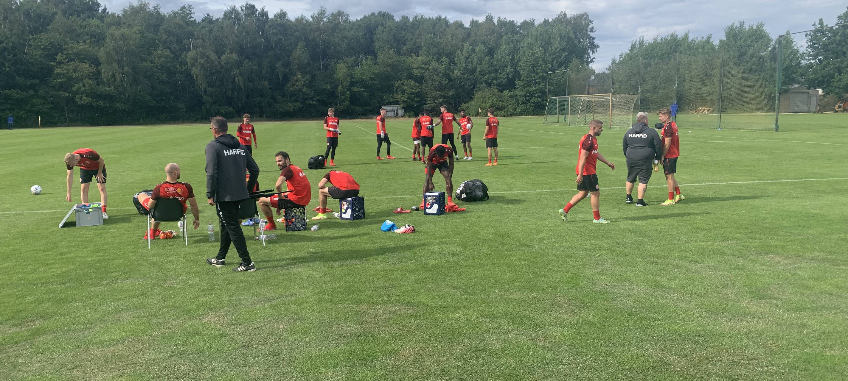 Rot-Weiss Essen im Trainingslager: Radio Essen live vor Ort!