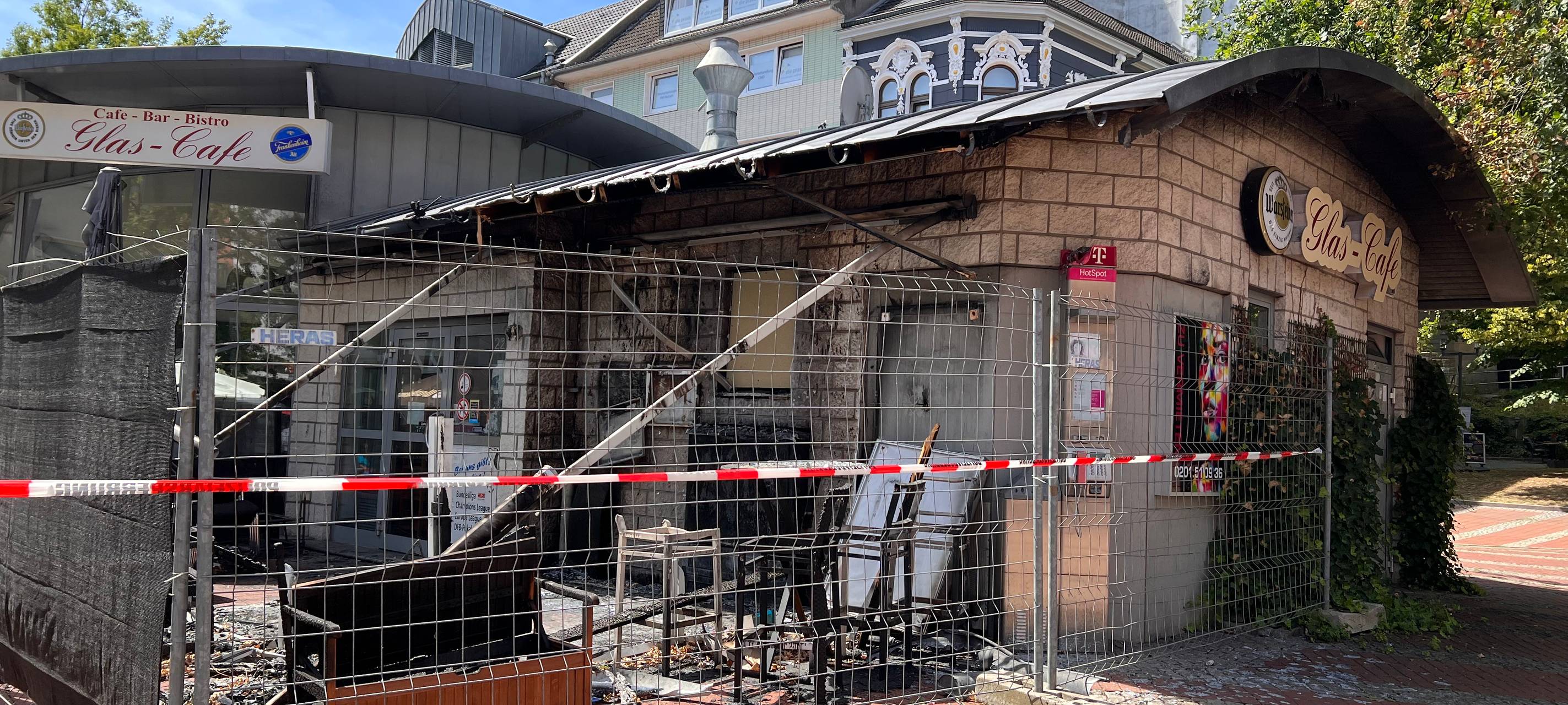 Glas Café in Essen-Steele nach dem Brand 2022