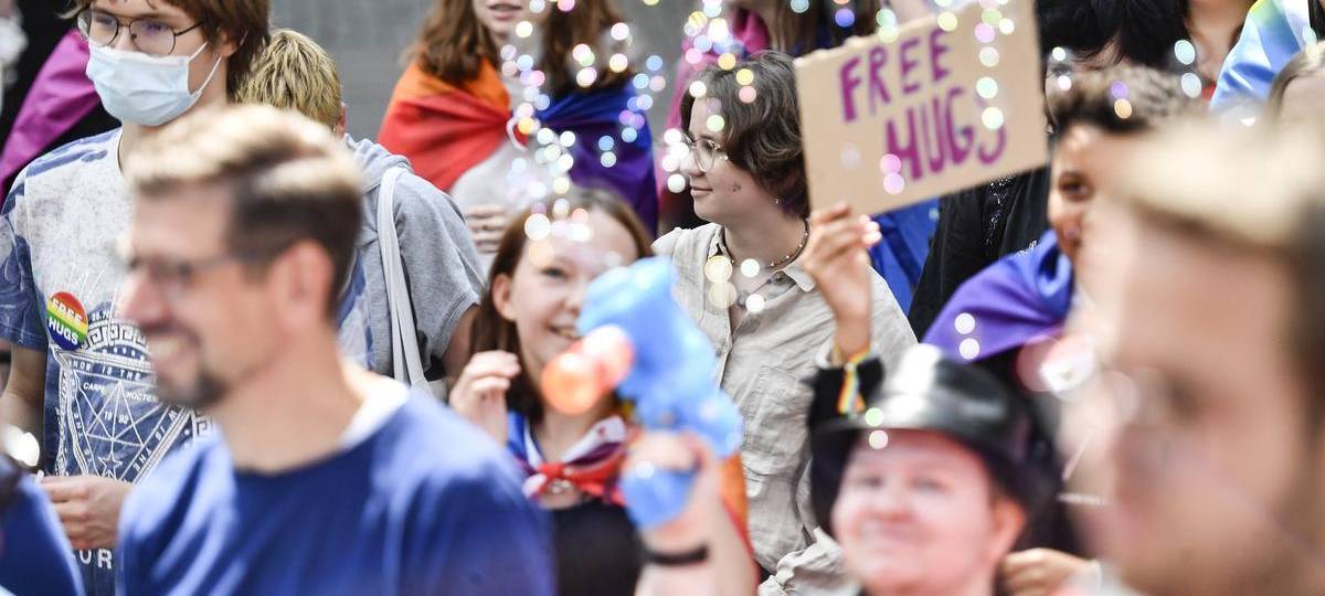 Essen: Tausende Menschen bei Christopher Street Day