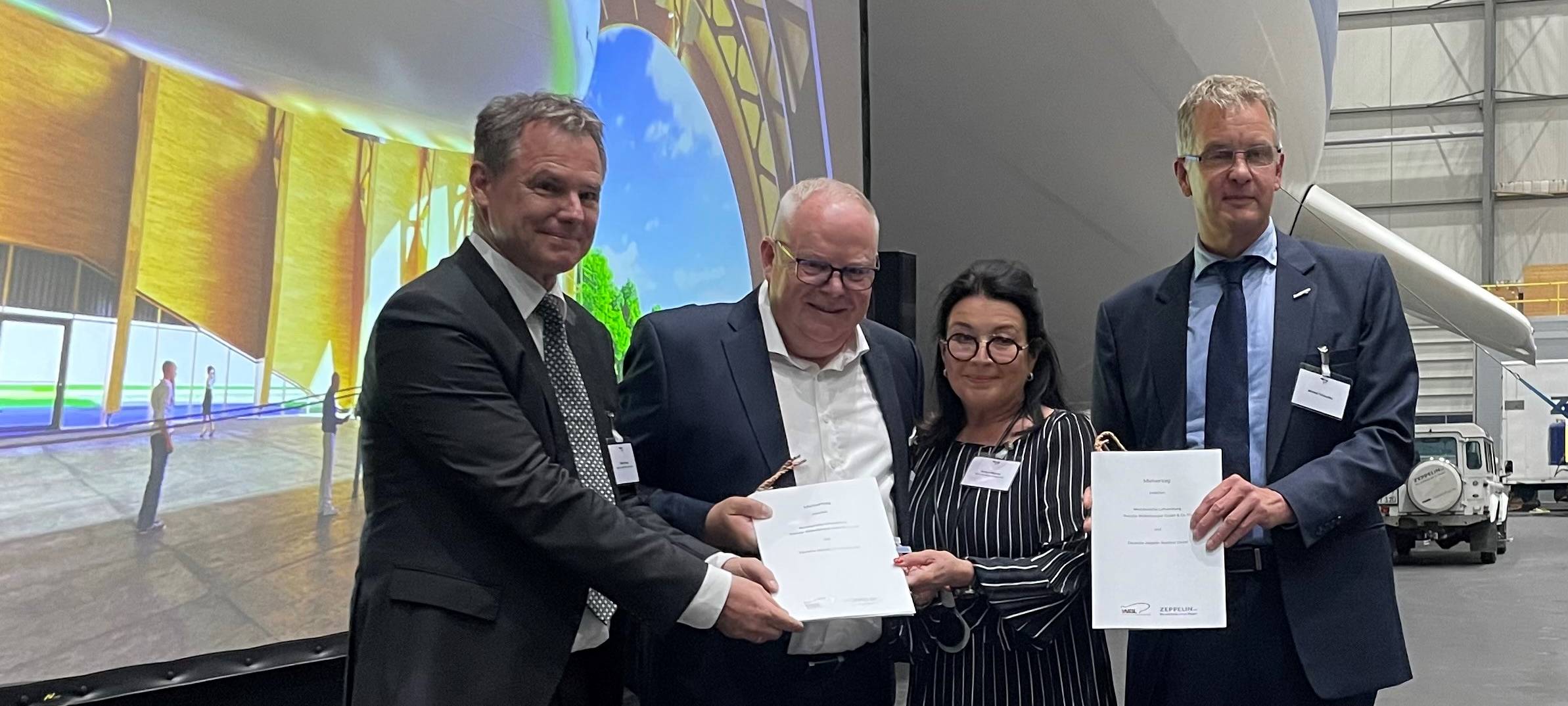 Aus für Luftschiff Theo am Flughafen Essen-Mülheim