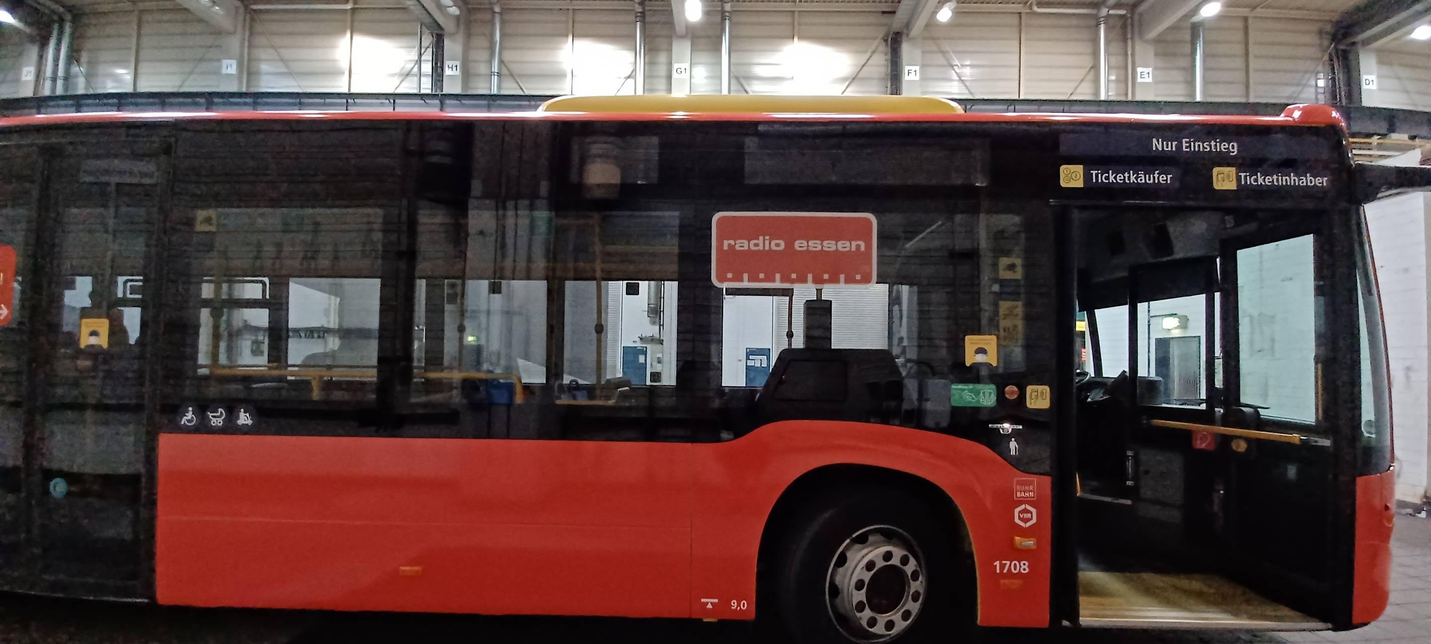 radio-essen-bus-ruhrbahn-evag-druck_dat-gmbh