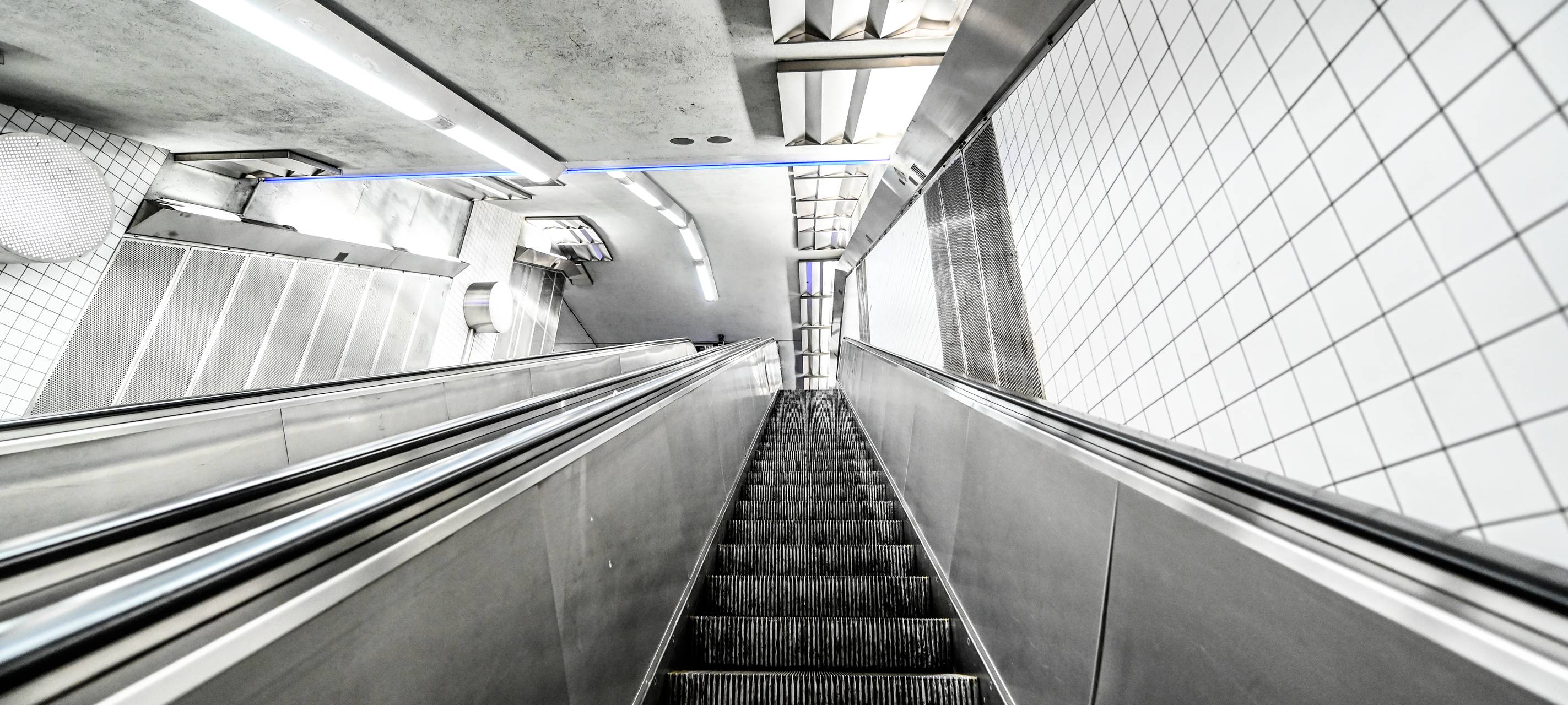 Rolltreppen im U-Bahnhof Kaiser-Wilhelm-Park in Essen-Altenessen 2020