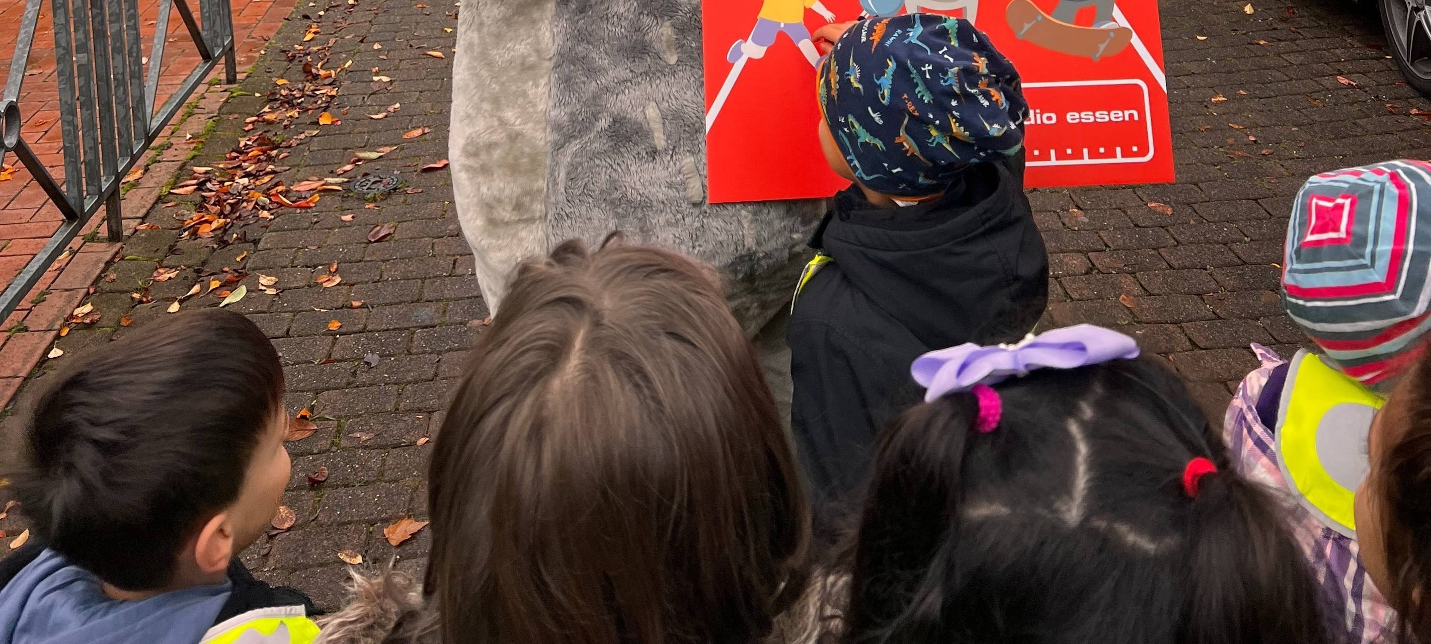 Radio Essen-Verkehrssicherheitsaktion: Wir kommen mit unserem Elch Emil zu Euch