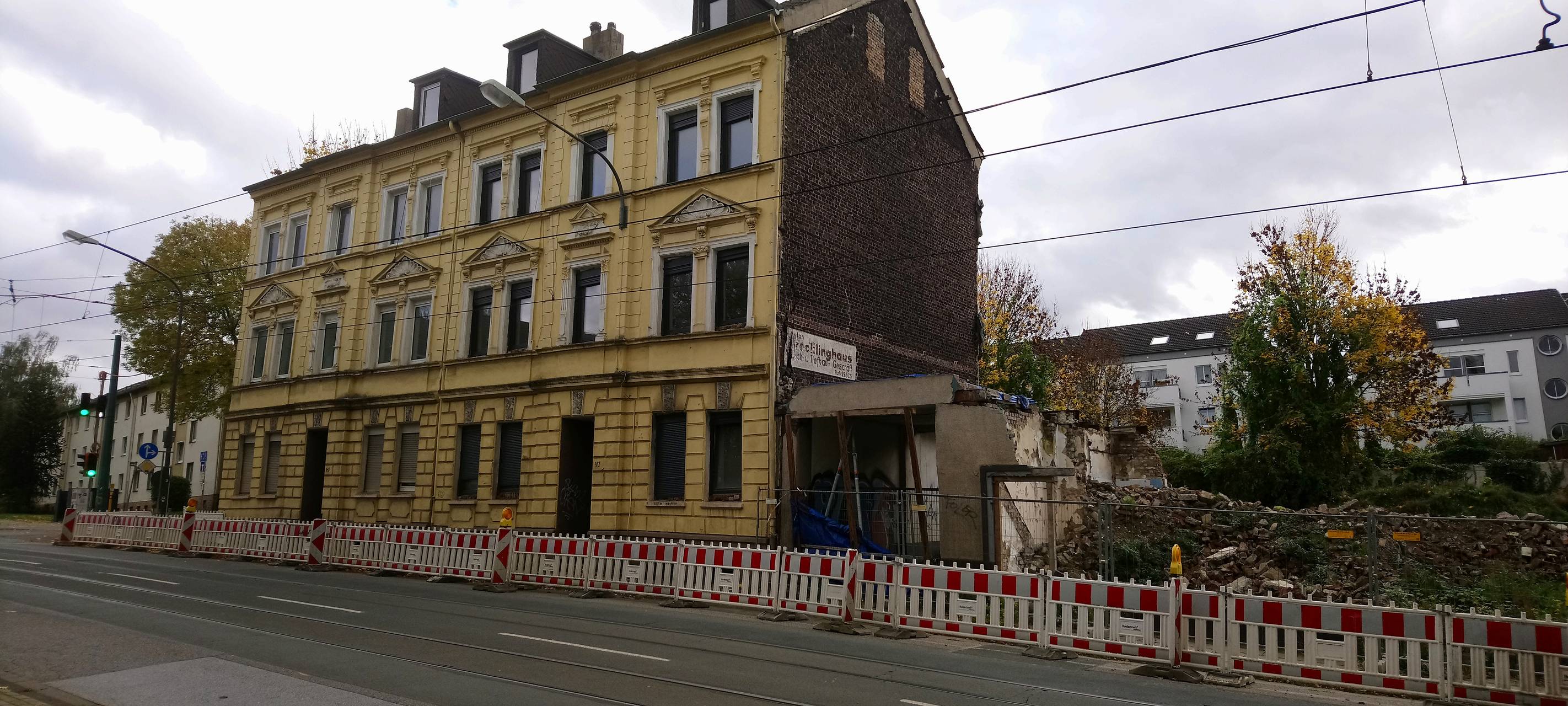Baufälliges Haus in Essen soll abgerissen werden