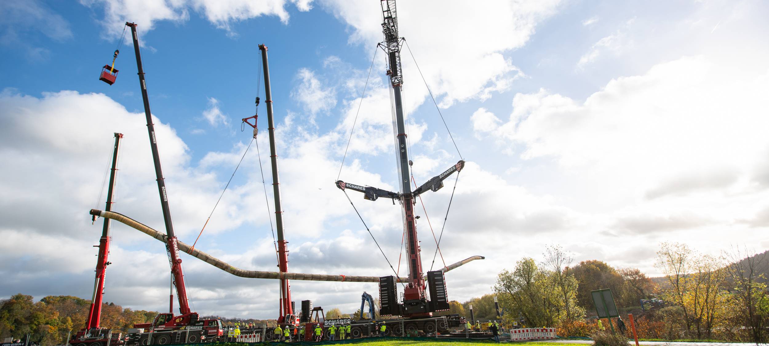 Essen: Gasleitung durch die Ruhr verlegt