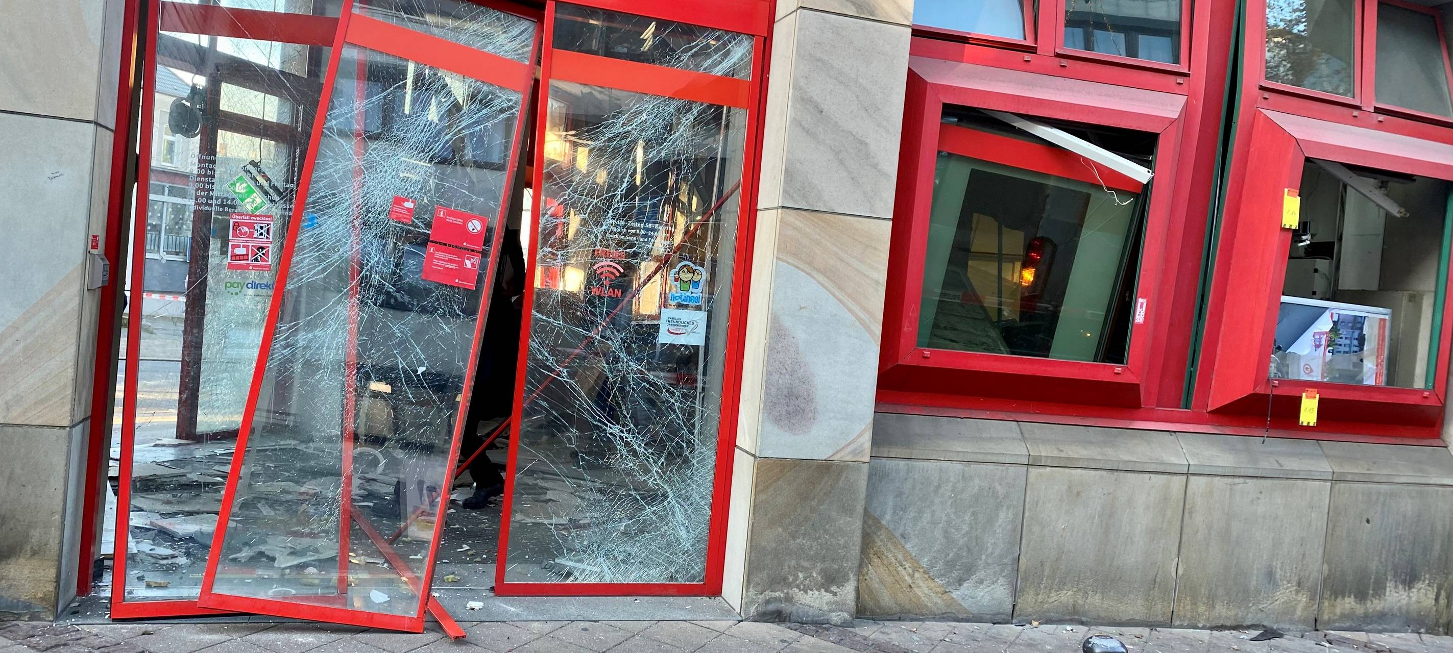 Geldautomat in Essen gesprengt – Anwohner hören lauten Knall