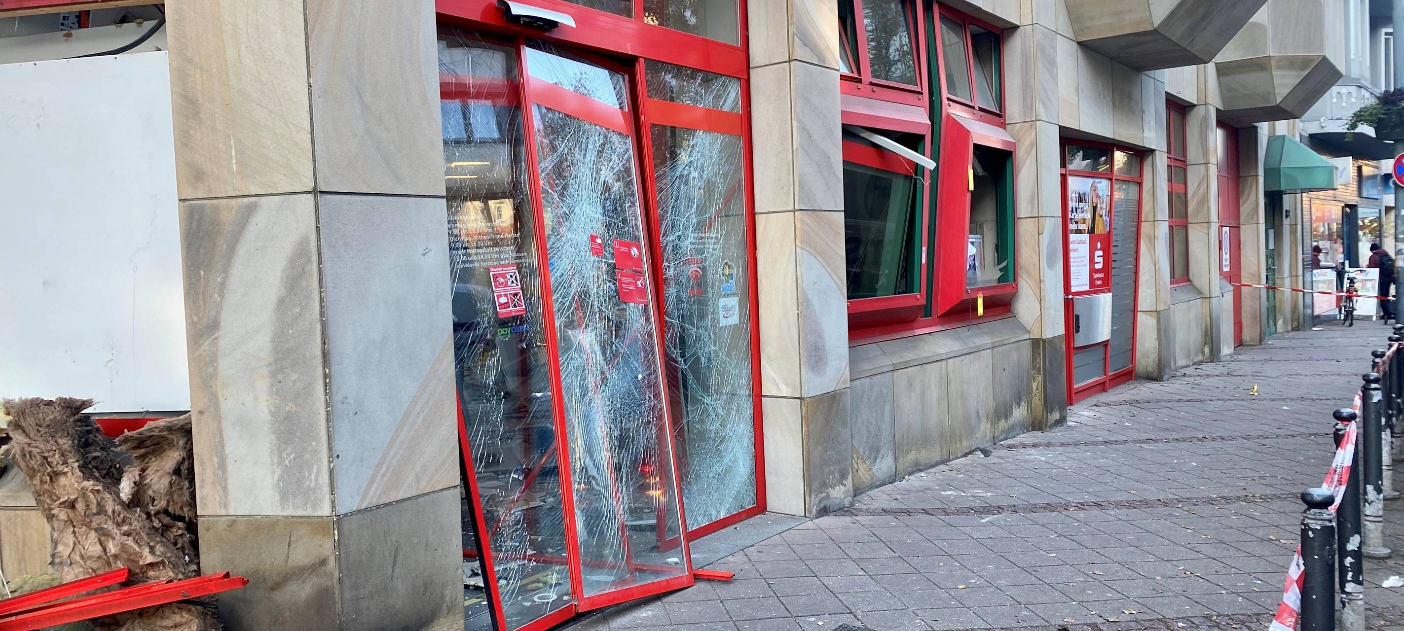 Geldautomat in Essen gesprengt – Anwohner hören lauten Knall