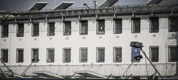 Zu Weihnachten zu Hause: JVA Essen entlässt Häftlinge frühzeitig