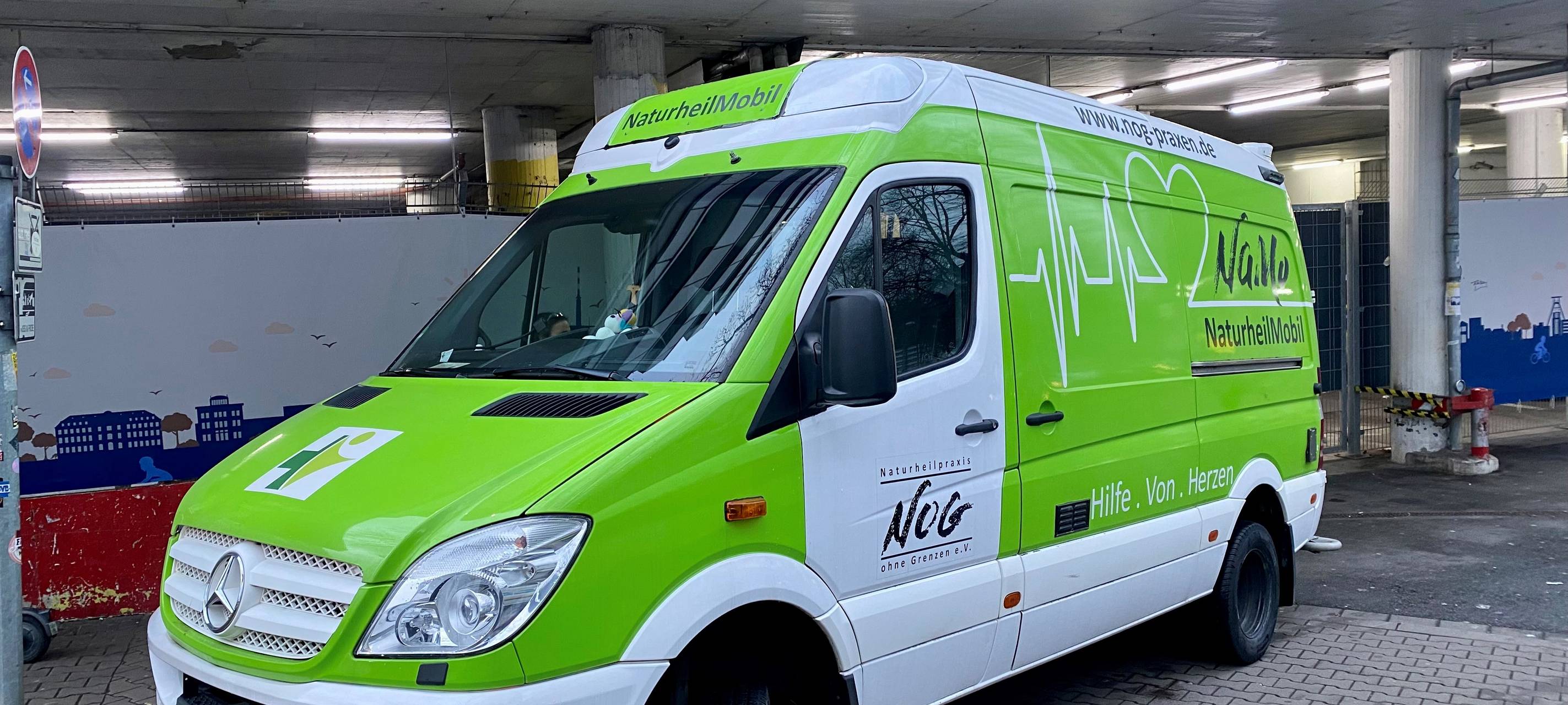 Naturheilmobil in Essen kümmert sich um Obdachlose