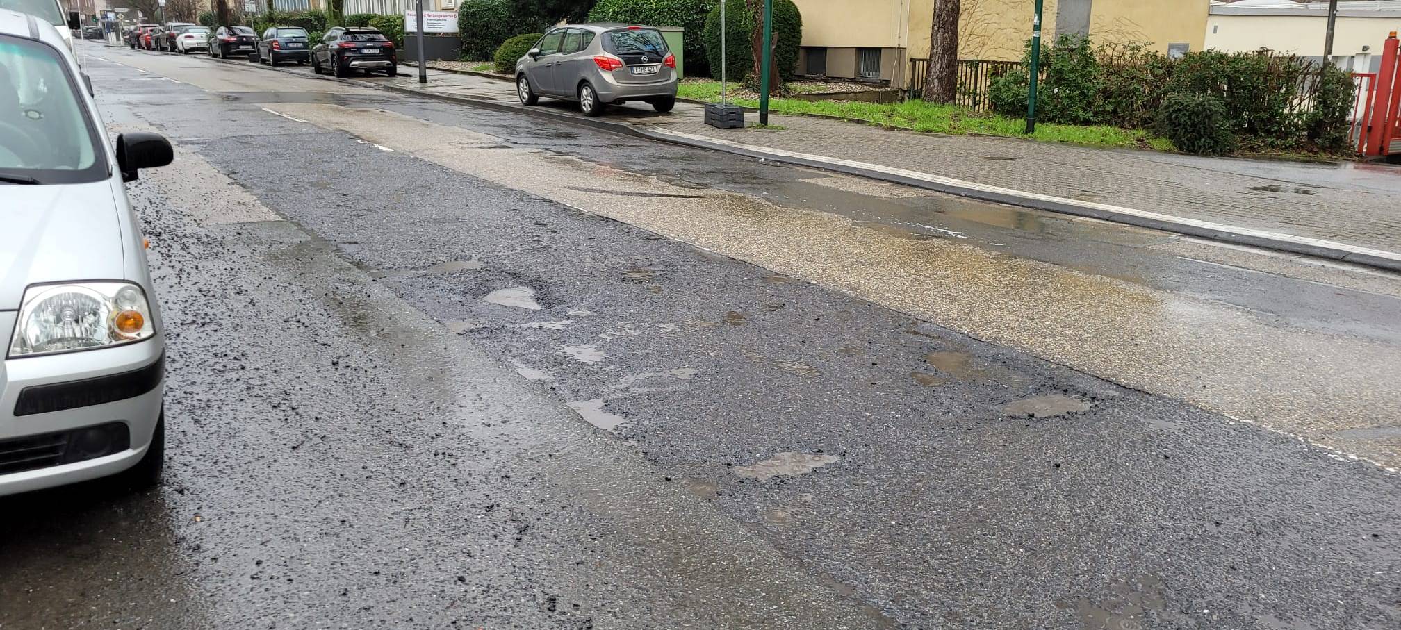 Schlaglöcher in Essen: An diesen Stellen ist es besonders gefährlich