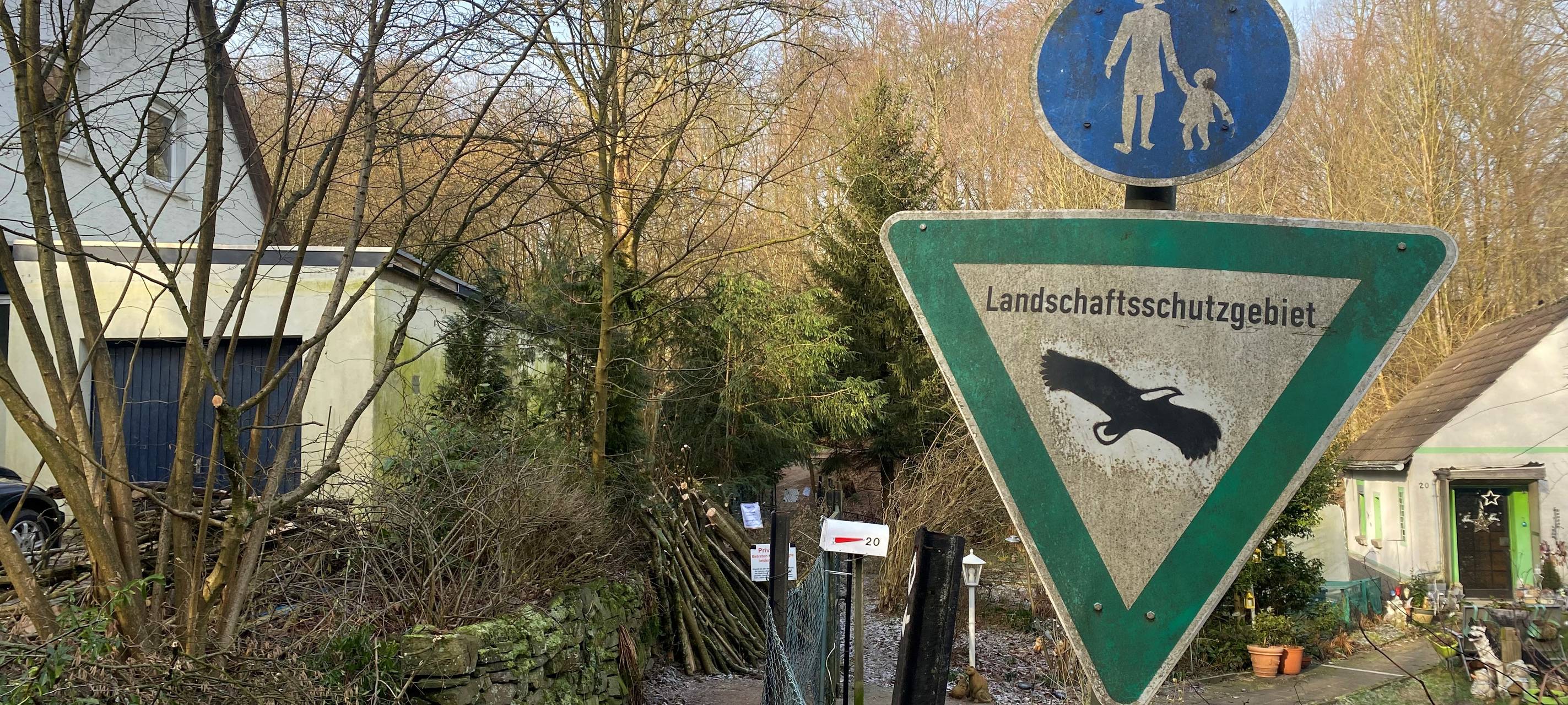 Weg in Essen gesperrt: Streit um beliebte Abkürzung - Wer kümmert sich?