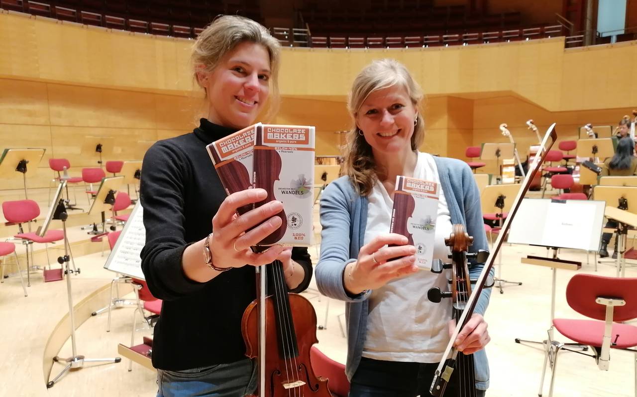 Sarah Koenen (Violine) und Anja Rapp (Violoncello) (v.l.)