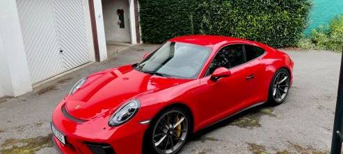 Autodiebstahl in Essen: Zwei Sportwagen aus Tiefgaragen verschwunden