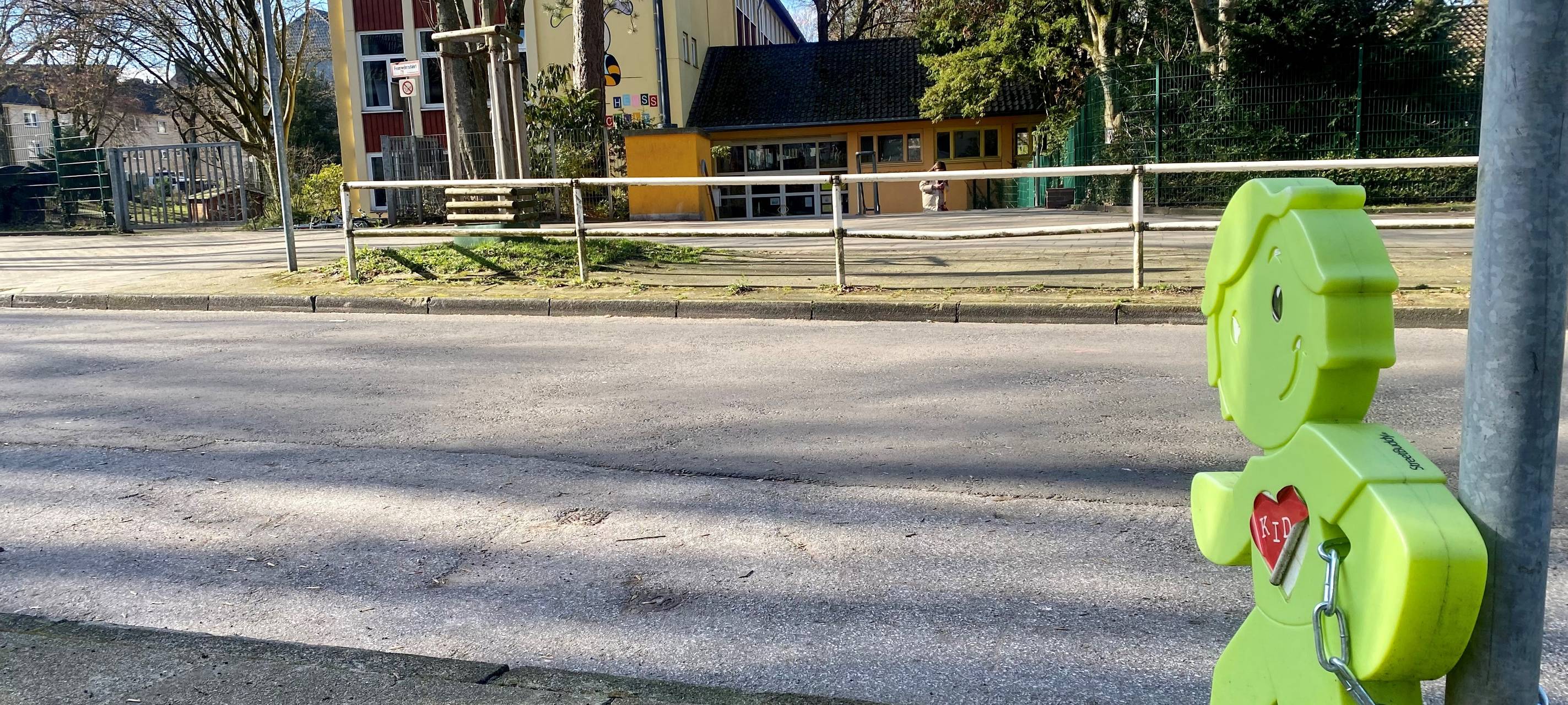 Grundschule in Essen wollte Zebrastreifen: Das hat sie stattdessen bekommen