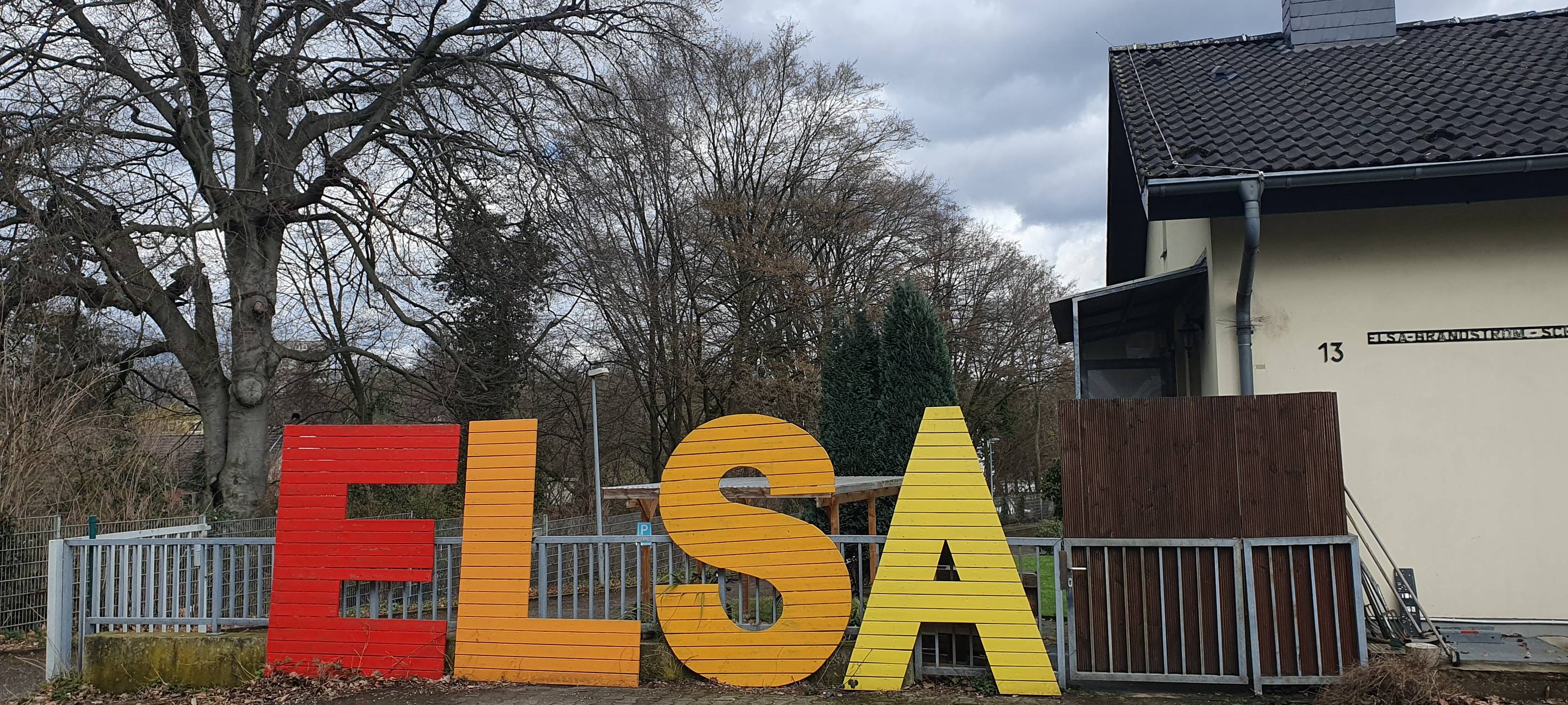 Reanimation in Essen: Schule trainiert für den Notfall