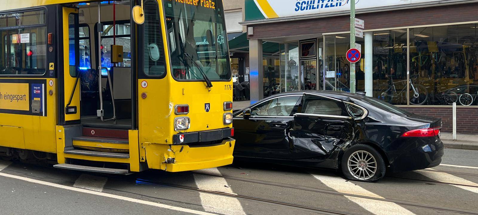 Unfall in Essen mit Straßenbahn
